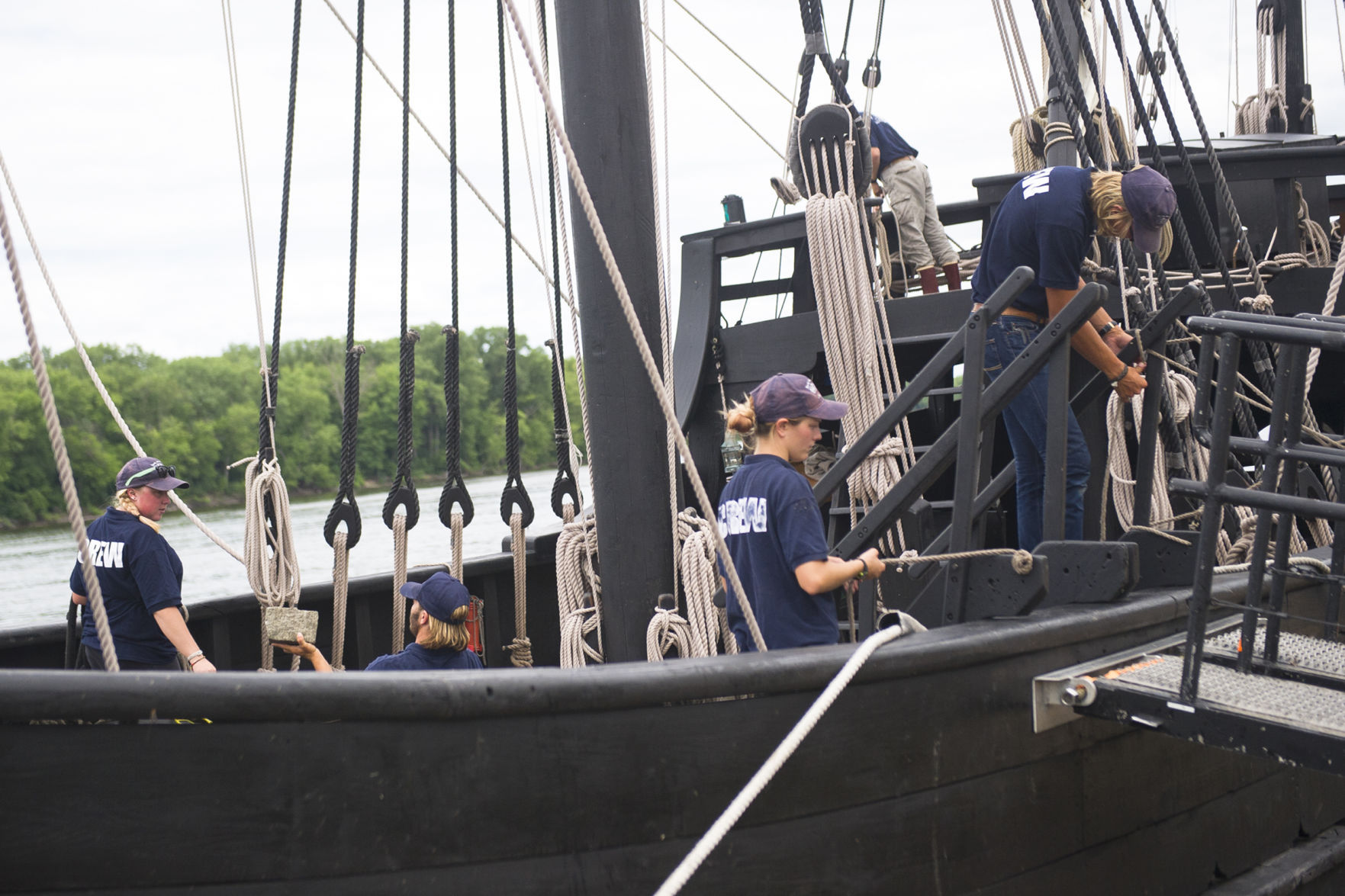 Columbus Ships 07